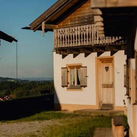 Geraeumiges Im Landhausstil Im Vital Camp * Bayerbach